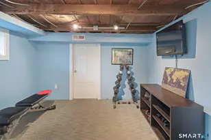 135 Comstock Hill Rd, New Canaan, CT 06840 - Photo 37