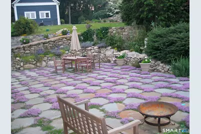 135 Comstock Hill Road, New Canaan, CT 06840 - Photo 27