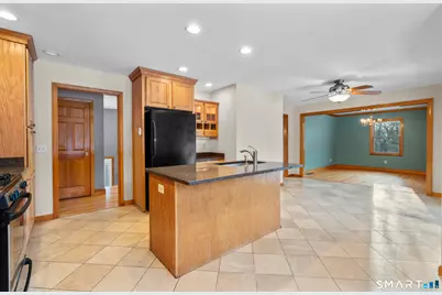 72 Congress Avenue, Shelton, CT 06484 - Photo 9