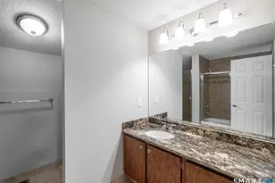 25 Stanley St, West Hartford, CT 06107 - Photo 9