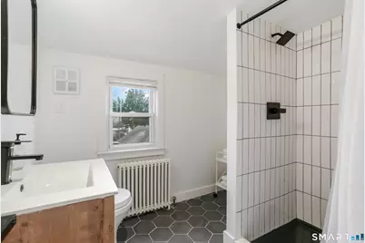 671 Fairview Avenue, Bridgeport, CT 06606 - Photo 19