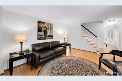 122 Richard Street, West Hartford, CT 06119 - Photo 7