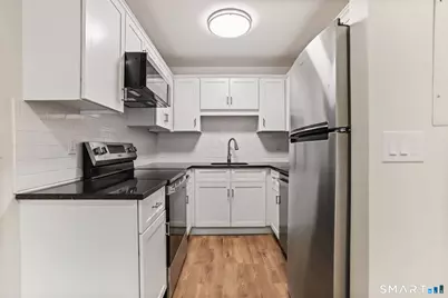 7 Hamilton Avenue #32, Norwalk, CT 06854 - Photo 5