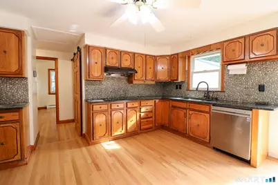 63 Home Avenue, Meriden, CT 06451 - Photo 9