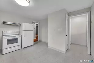 32 Silver St, Meriden, CT 06450 - Photo 9