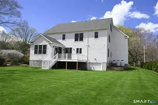 217 Fairland Dr, Fairfield, CT 06825 - Photo 3