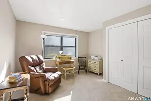 108 Metacomet Dr, Meriden, CT 06450 - Photo 25