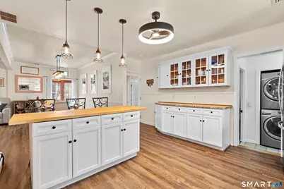 23 Yates Street, West Haven, CT 06516 - Photo 9