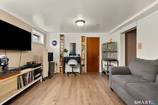 23 Yates St, West Haven, CT 06516 - Photo 17