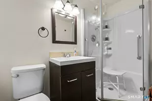 23 Yates St, West Haven, CT 06516 - Photo 21