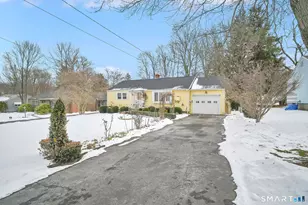 72 Concord Cir, Wethersfield, CT 06109 - Photo 3
