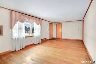 72 Concord Cir, Wethersfield, CT 06109 - Photo 11