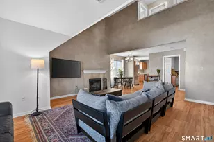 2390 State St, Hamden, CT 06517 - Photo 5