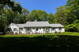 117 Crest Rd, Middlebury, CT 06762 - Photo 1