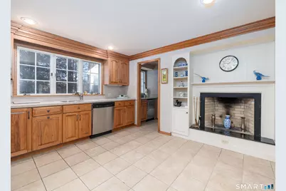 117 Crest Road, Middlebury, CT 06762 - Photo 3