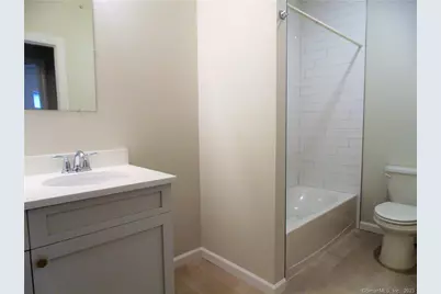 2838 Fairfield Avenue #204, Bridgeport, CT 06605 - Photo 9