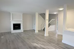 40 Montoya Dr, Branford, CT 06405 - Photo 3