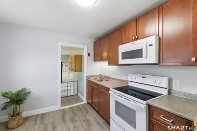 32 Concord Court, Groton, CT 06340 - Photo 7