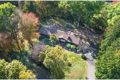 10 Brookside Drive, Woodbridge, CT 06525 - Photo 1