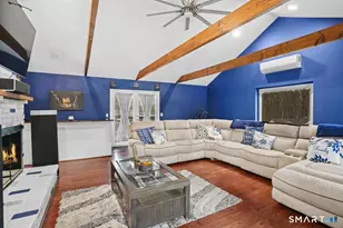 17 Moose Hill Rd, Trumbull, CT 06611 - Photo 7