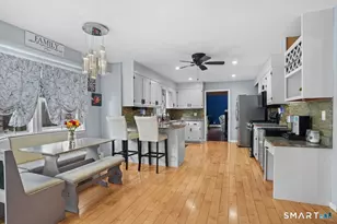 17 Moose Hill Rd, Trumbull, CT 06611 - Photo 11