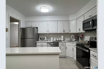 22 Radio Place #APT 5, Stamford, CT 06906 - Photo 19