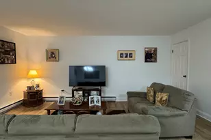 22 Radio Pl, Stamford, CT 06906 - Photo 13