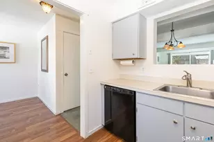 9 Highpoint Ct, Woodbury, CT 06798 - Photo 7