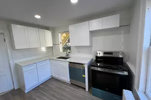 131 Montowese St, Branford, CT 06405 - Photo 5