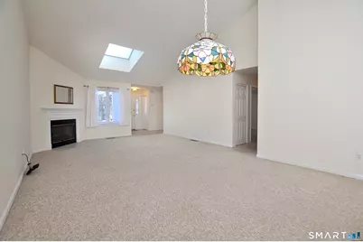 228 Castlewood Drive #228, Bloomfield, CT 06002 - Photo 7