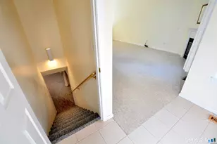 228 Castlewood Dr, Bloomfield, CT 06002 - Photo 33