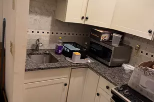 34 Patriot Dr, Danbury, CT 06810 - Photo 3