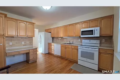 1193 Hope Street #APT 2, Stamford, CT 06907 - Photo 1