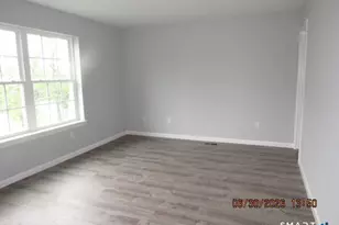 43 Warm Earth Rd, Naugatuck, CT 06770 - Photo 7