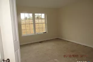 43 Warm Earth Rd, Naugatuck, CT 06770 - Photo 9