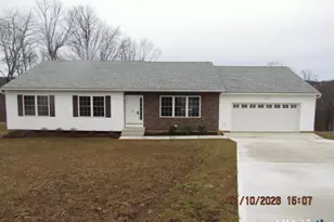 43 Warm Earth Rd, Naugatuck, CT 06770 - Photo 1