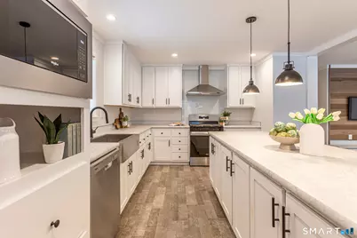 67 Middle Road, Enfield, CT 06082 - Photo 11