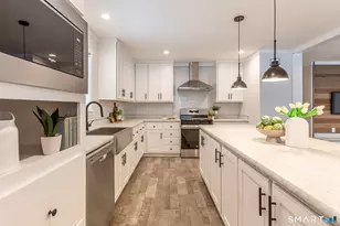 67 Middle Rd, Enfield, CT 06082 - Photo 11