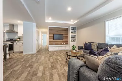 67 Middle Road, Enfield, CT 06082 - Photo 3