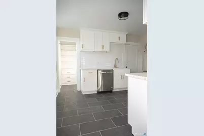 20 Roosevelt Street, Manchester, CT 06040 - Photo 5