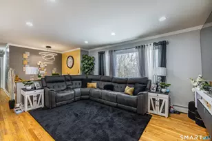 6 Chaucer Dr, Shelton, CT 06484 - Photo 3