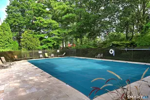 105 Harbor Dr, Stamford, CT 06902 - Photo 17