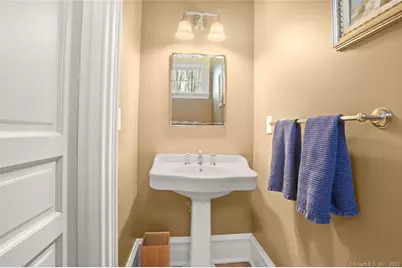 177 Railroad Avenue #C, Greenwich, CT 06830 - Photo 17