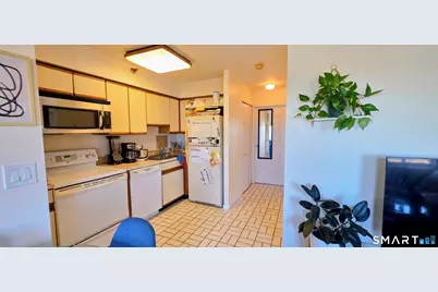 850 Atlantic Street #212, Bridgeport, CT 06604 - Photo 9