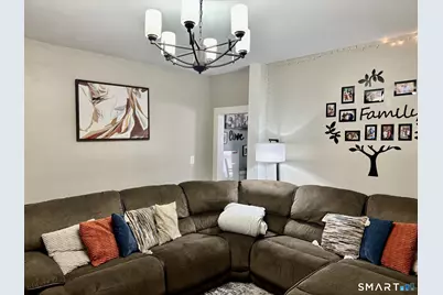 82 Maple Street, Manchester, CT 06040 - Photo 11