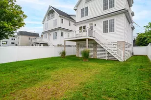 1033 Reef Rd, Fairfield, CT 06824 - Photo 27