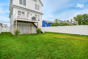 1033 Reef Rd, Fairfield, CT 06824 - Photo 29