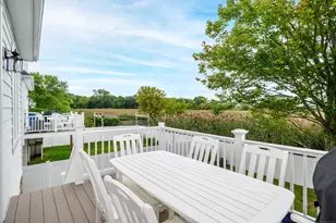 1039 Reef Rd, Fairfield, CT 06824 - Photo 23