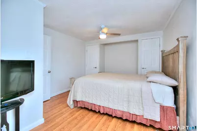 6 Vernon Court, Milford, CT 06461 - Photo 13