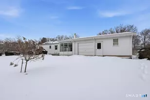 24 Iroquois Rd, Enfield, CT 06082 - Photo 33